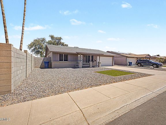 4th image of 1914 E AUBURN Drive