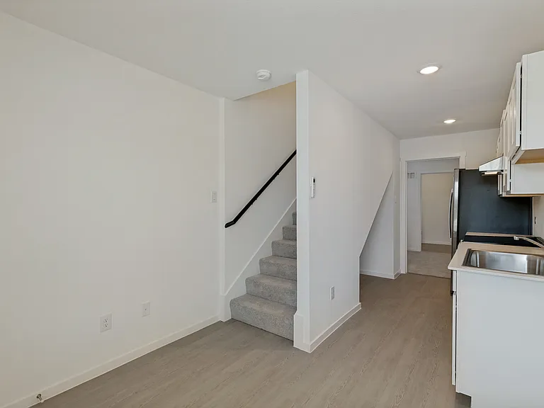 1037 Bishop Creek Dr — Photo 9