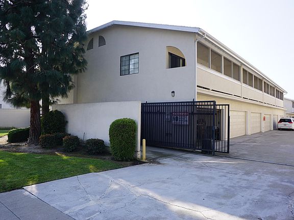 2nd image of 23751 Arlington Ave #250