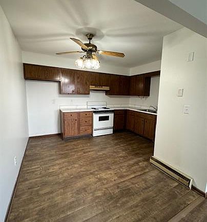 3rd image of 4456 Carthage Dr #5