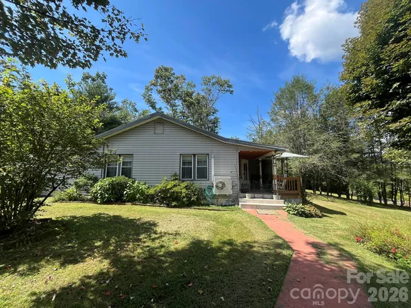 74 Vaughn Rd, Spruce Pine, NC 28777