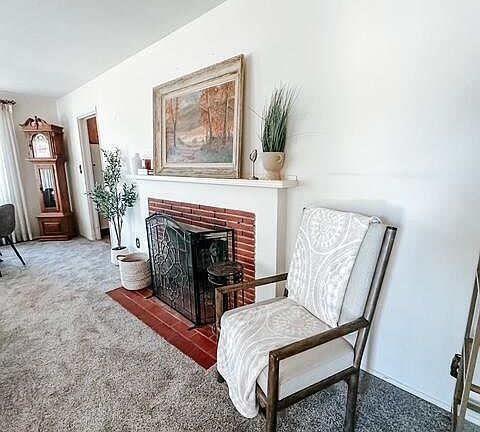 5th image of 532 De Armond Pl