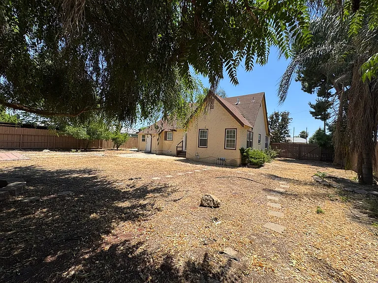 4789 E Hedges Ave — Photo 29