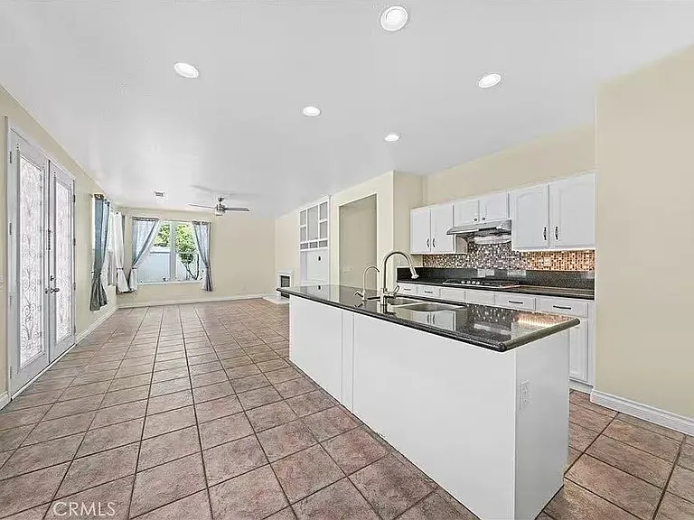 39647 Dartanian Pl — Photo 20