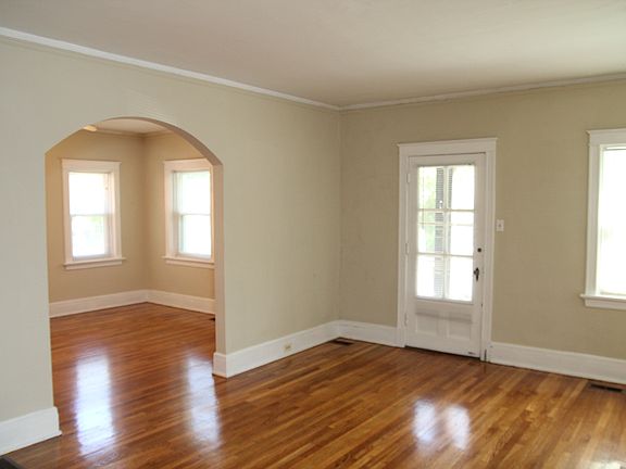 2nd image of 7307 Delmar Blvd APT 1E