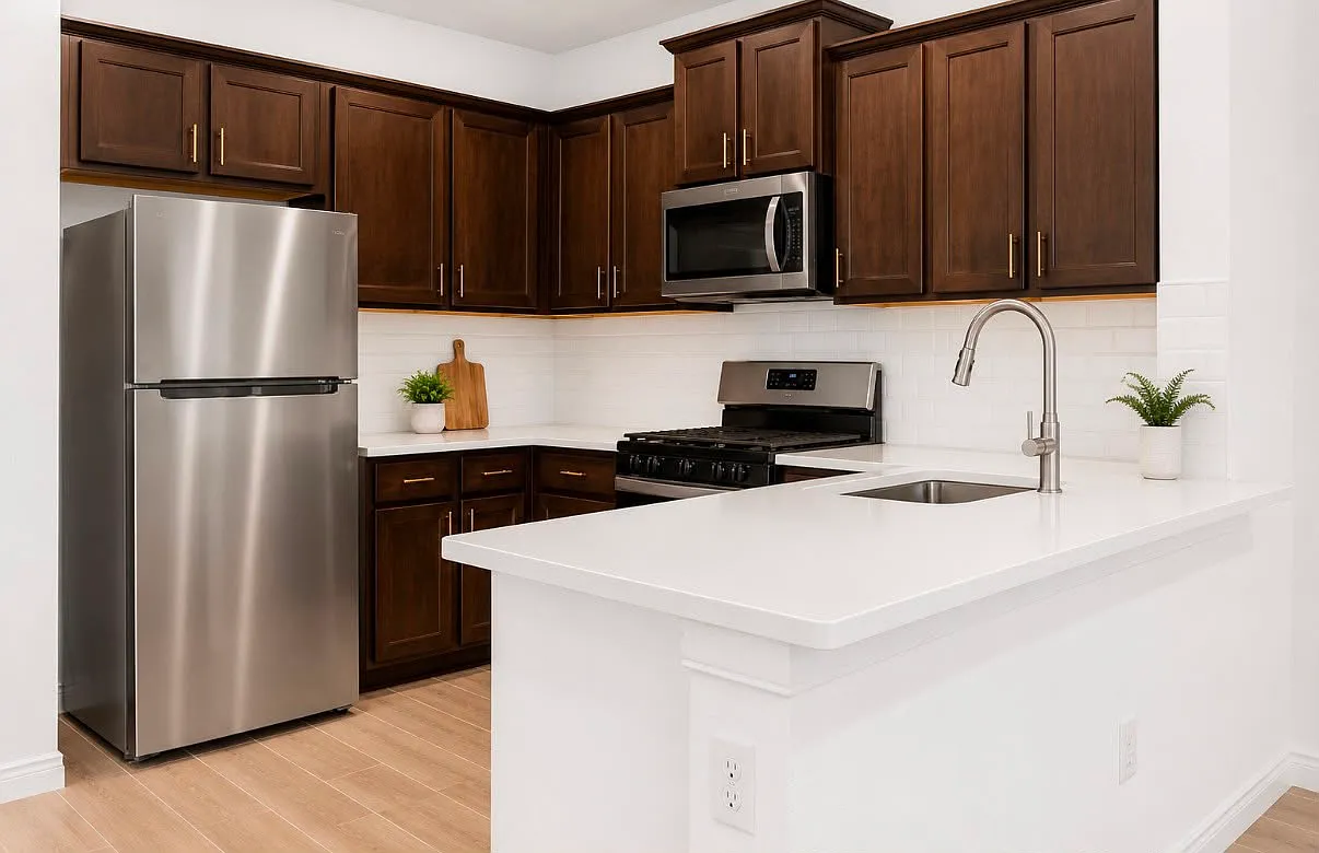 3 bed, 1748 sqft, $2,200 — Photo 2
