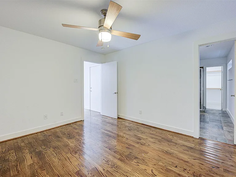1515 Crockett St — Photo 22