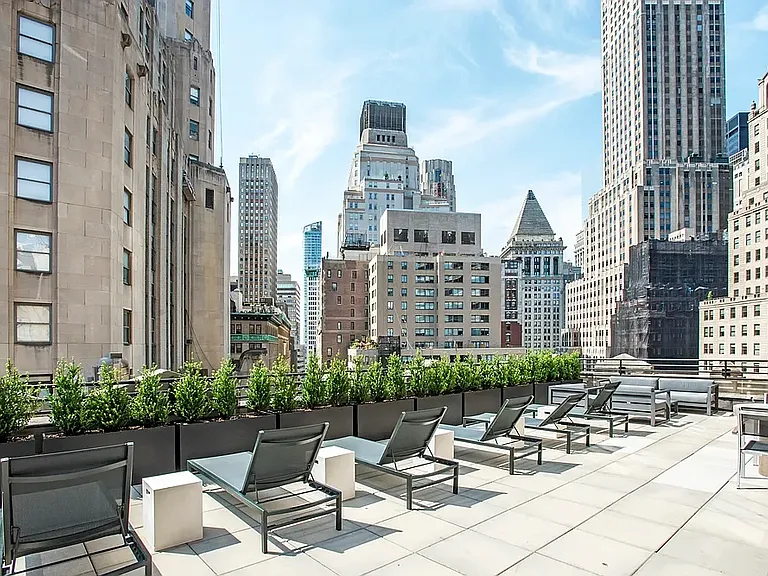 67 Wall St #25B — Photo 7