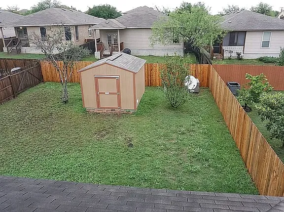 12131 Karnes Way — Photo 11