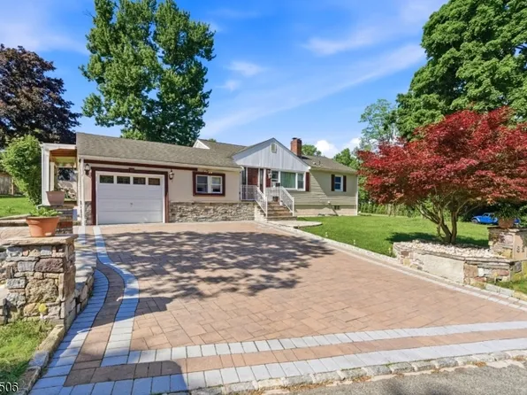 32 Valley View Dr, Mine Hill Twp., NJ 07803