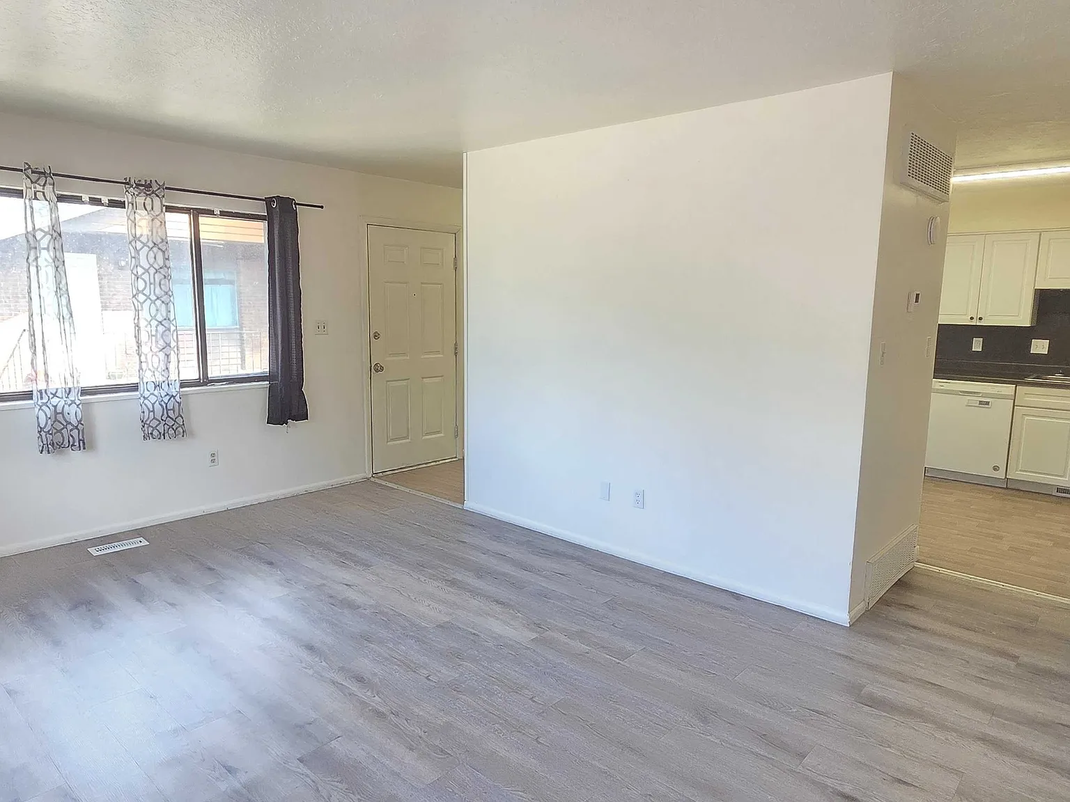 445 E 800 N C2, Ogden, UT 84404 — Photo 2