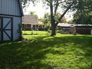 3rd image of 1024 Woodland Dr