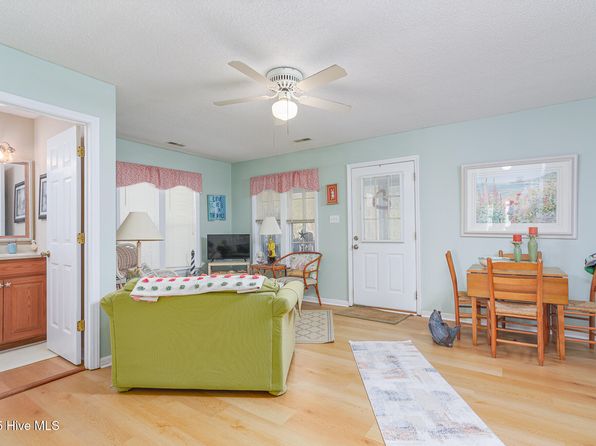 135 Minnesott Beach Road, Minnesott Beach, NC 28510