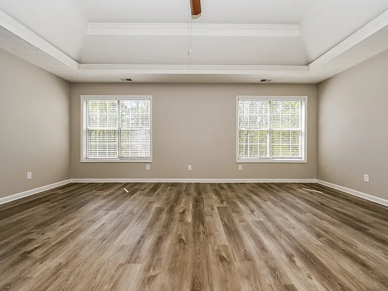 135 Stratmore Pl — Photo 13