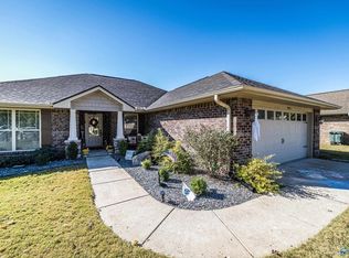 4614 Carrington Blvd SE, Owens Cross Roads, AL 35763