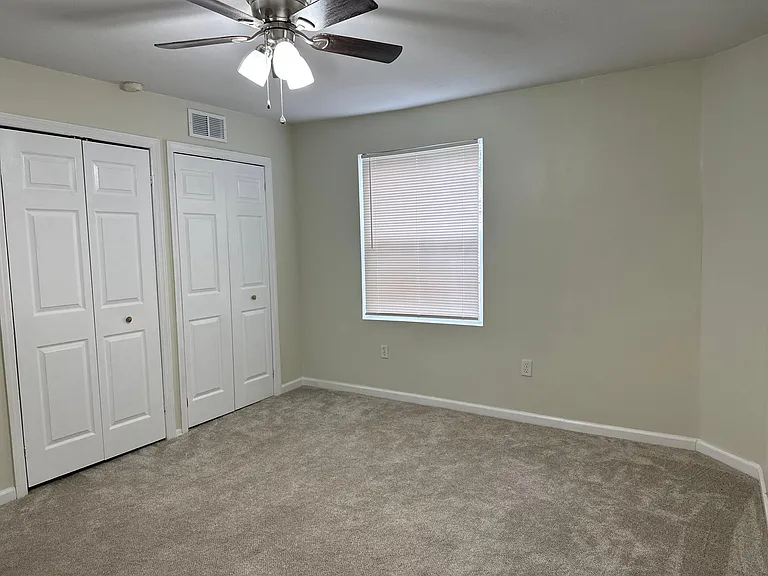 410 Colton St — Photo 13