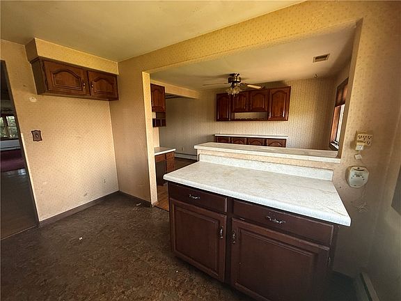 5th image of 815 Sweetleaf Dr
