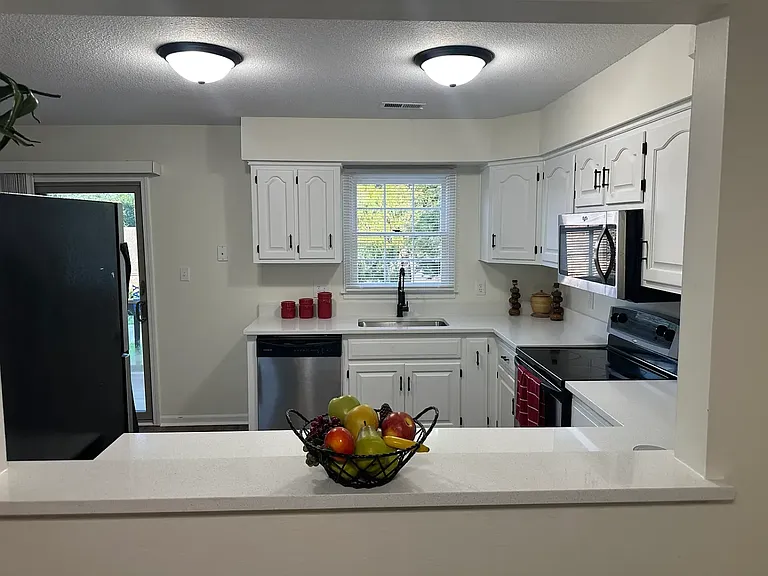 1422 Anthony Michael Dr — Photo 4