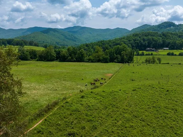 Bethabara Rd, Hayesville, NC 28904
