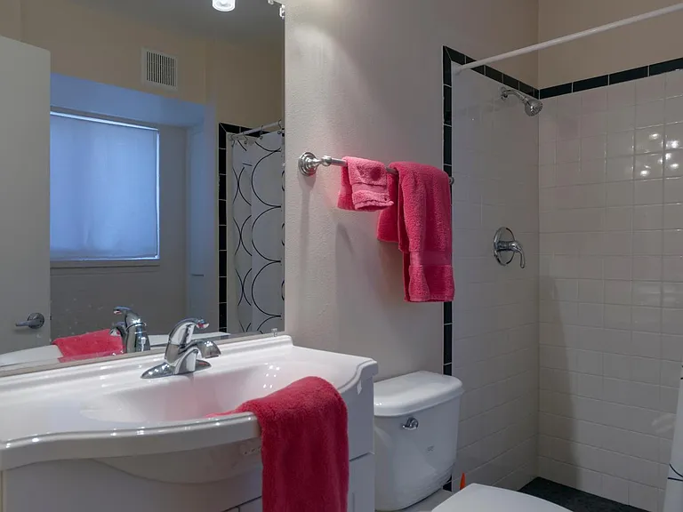L6 — Photo 11