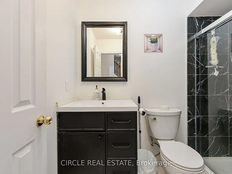 20 Spadina Rd #20 — Photo 27