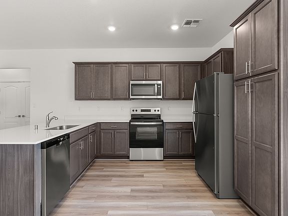 This spacious kitchen is perfect for preparing your favorite meals.