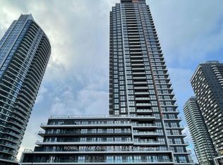 15 Watergarden Dr #211, Mississauga, ON L5R 0G8