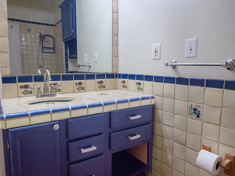1404 E Silver St — Photo 10