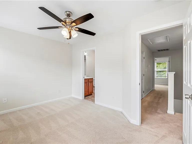 105 Sommerwall Pl — Photo 13