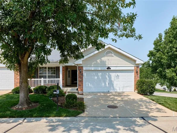 10201 Carlton Place Ct, Saint Louis, MO 63123