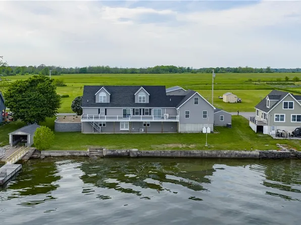 28008 Stony Point Rd, Cape Vincent, NY 13618
