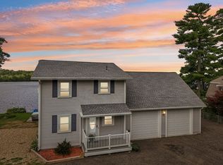 10 Pine Bluff Ave, Merrimac, MA 01860