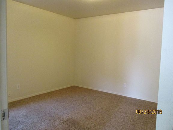 3rd image of 2620 N Half Moon Dr