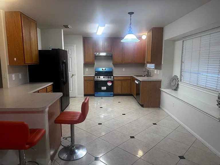 7023 Shaman Ln — Photo 7