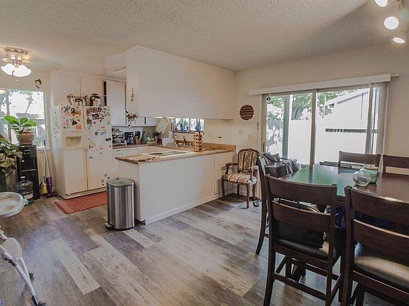 3rd image of 3518 Coralwood Way