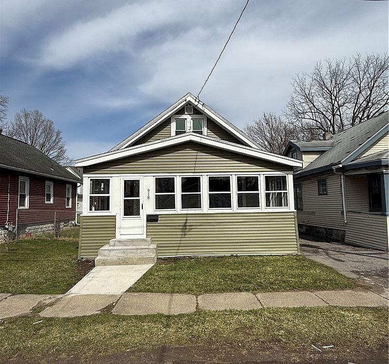 1st image of 918 W Lafayette Ave