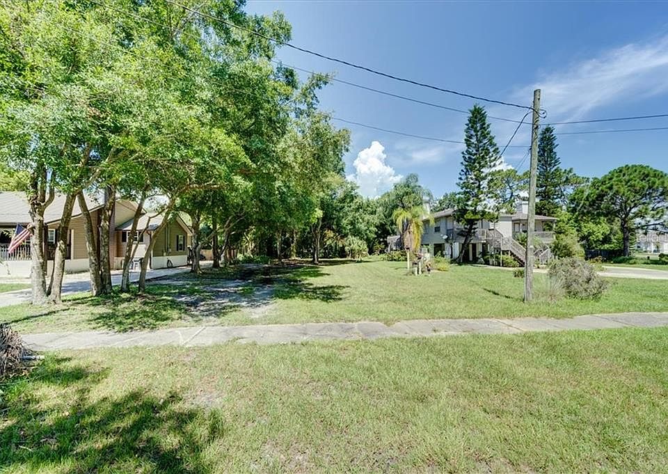 1st image of 412 Woodward Ave