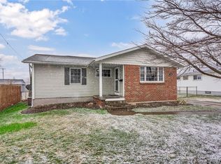 204 Darwin Dr, Depew, NY 14043
