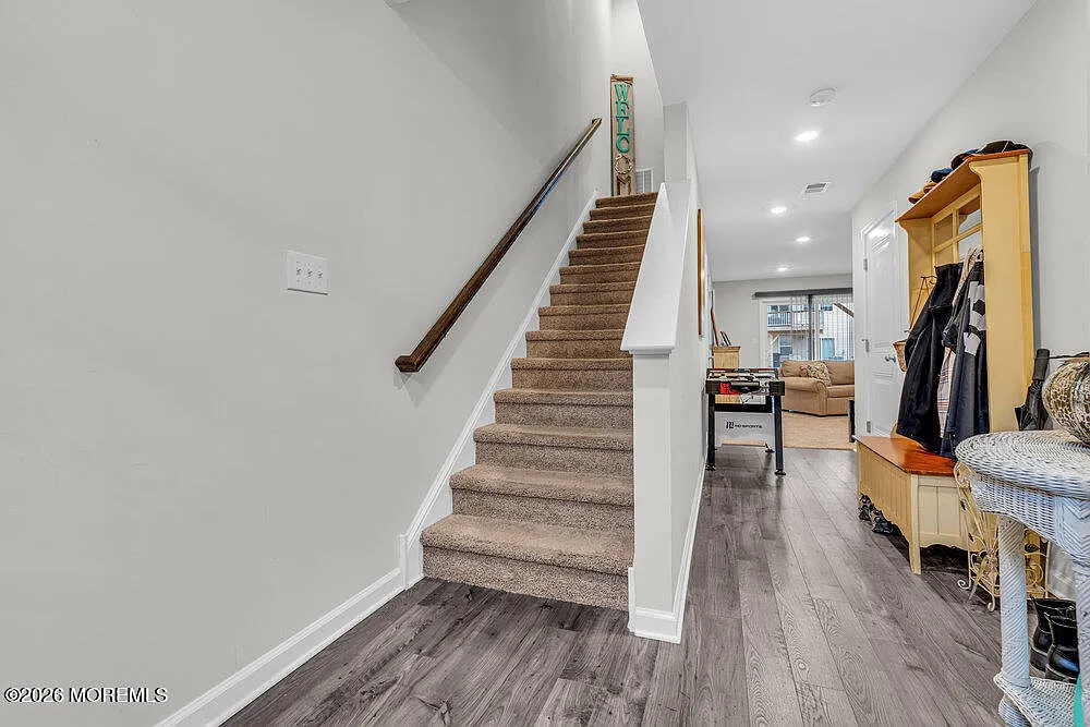 3 bed, 2.5 bath, 1920 sqft, $3,400 — Photo 4