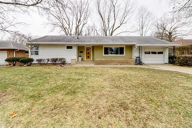2109 Burlison Dr photo 1