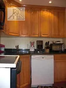 124 Sutherland Rd #2 — Photo 3
