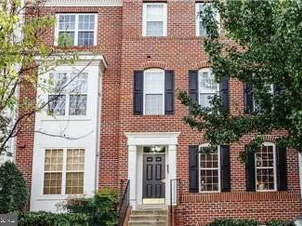 1587 Leeds Castle Dr APT 102, Vienna, VA 22182