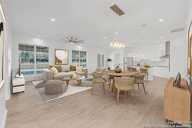 4 bed, 4.5 bath, 2719 sqft, $4,500 — Photo 3