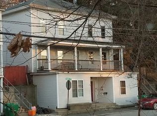 147 1/2 Oak St, Clinton, MA 01510