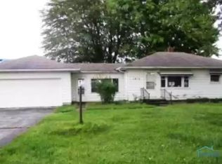 1415 Christy Rd, Fremont, OH 43420