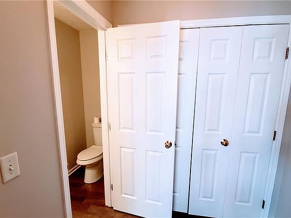 5th image of 4322 Tarnview Dr