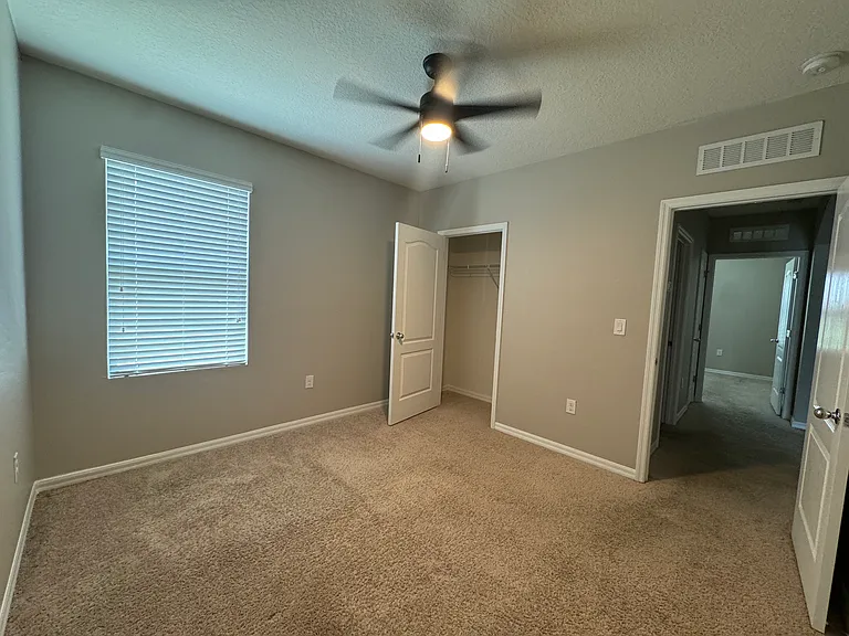 2000 Sky Meadow Ln — Photo 6