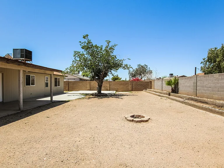 7014 W Canterbury Dr — Photo 15