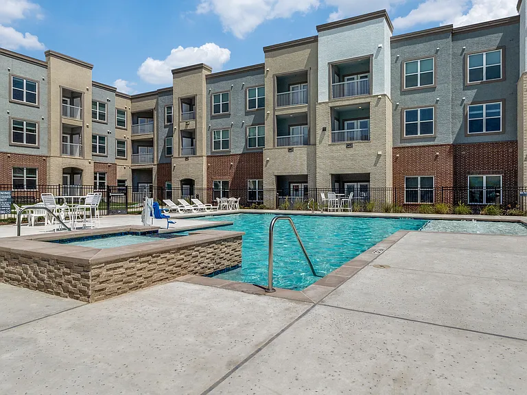 Embree Eastside By Palladium — Photo 17