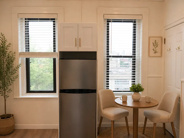 1 Cumberland St #7 — Photo 3